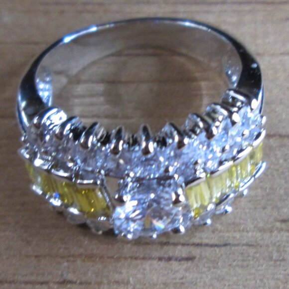 Round and Lemon Baguette Stacked Ice CZ ring - Picture 4 of 6